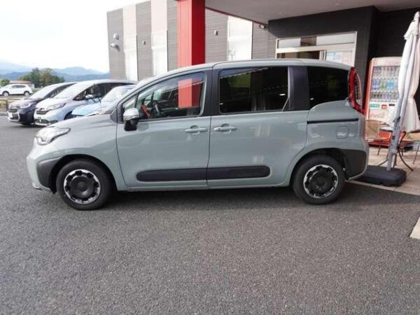 Ref:AUX-19721049 TOYOTA SIENTA 2023 - Image 11