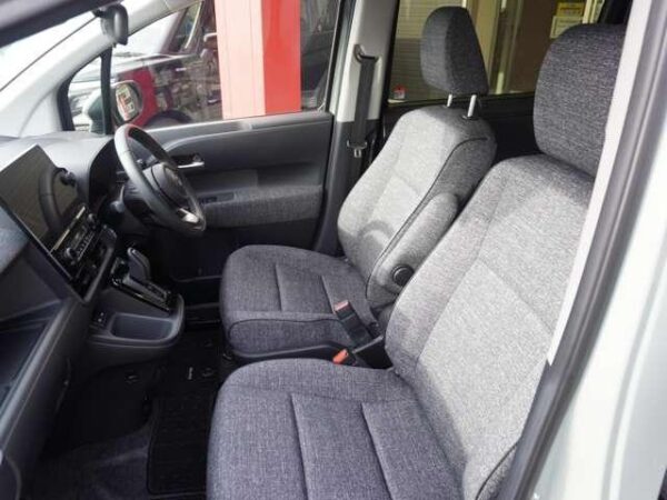 Ref:AUX-19721049 TOYOTA SIENTA 2023 - Image 13