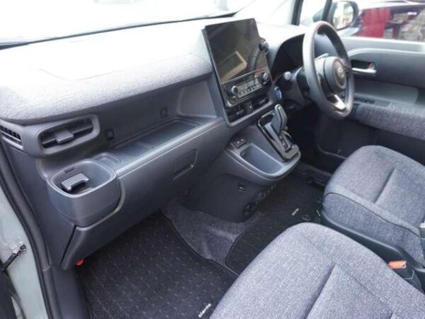 Ref:AUX-19721049 TOYOTA SIENTA 2023 - Image 9