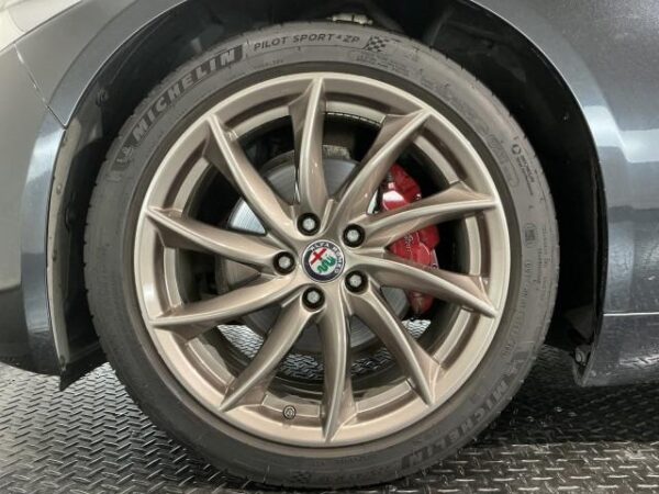 Ref:AUX-19724211 ALFA ROMEO GIULIA 2018 - Image 9
