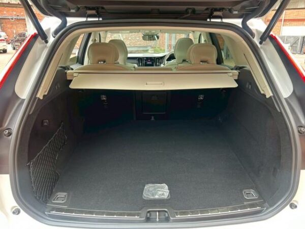Ref:AUX-19727717 VOLVO XC60 2025 - Image 18