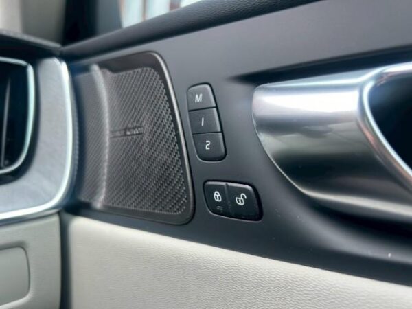 Ref:AUX-19727717 VOLVO XC60 2025 - Image 19