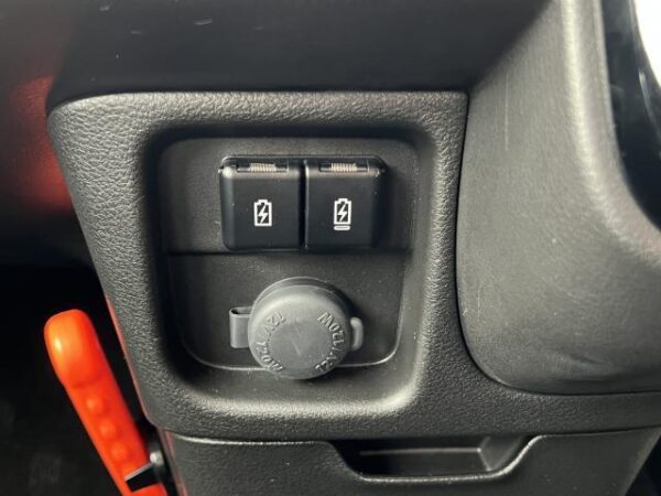 Ref:AUX-19727754 MITSUBISHI DELICA D:2 2024 - Image 18