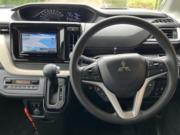 Ref:AUX-19727754 MITSUBISHI DELICA D:2 2024 - Image 3