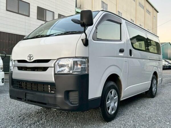 Ref:AUX-19727977 TOYOTA HIACE VAN 2014