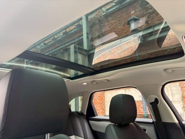 Ref:AUX-19727979 LAND ROVER RANGE ROVER VELAR 2024 - Image 2