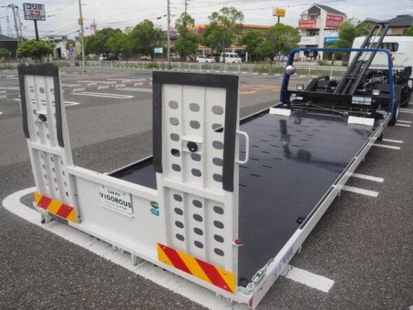 Ref:AUX-19728101 MITSUBISHI FUSO CANTER 2025 - Image 15
