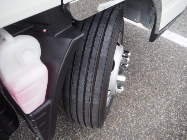 Ref:AUX-19728101 MITSUBISHI FUSO CANTER 2025 - Image 18