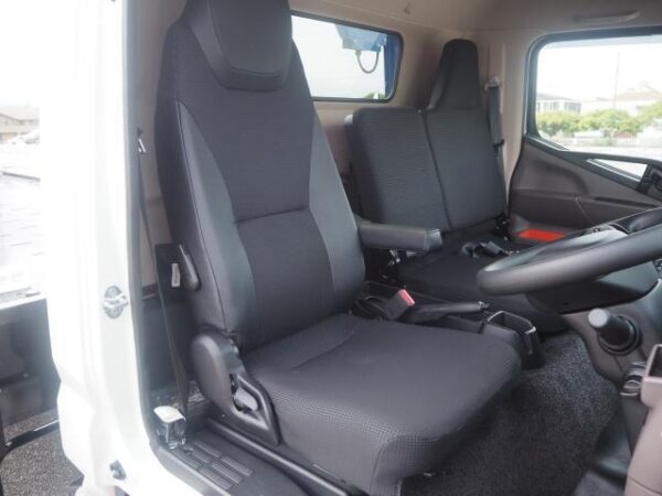 Ref:AUX-19728101 MITSUBISHI FUSO CANTER 2025 - Image 7