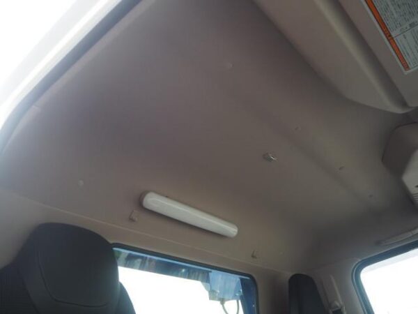 Ref:AUX-19728101 MITSUBISHI FUSO CANTER 2025 - Image 10