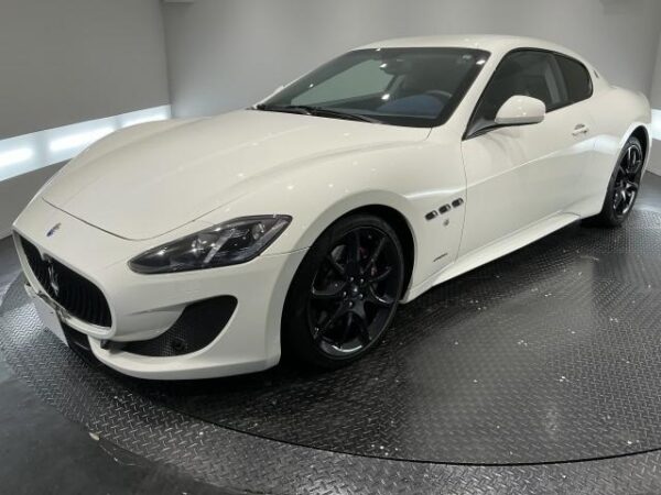Ref:AUX-19728130 MASERATI GRAN TURISMO 2016