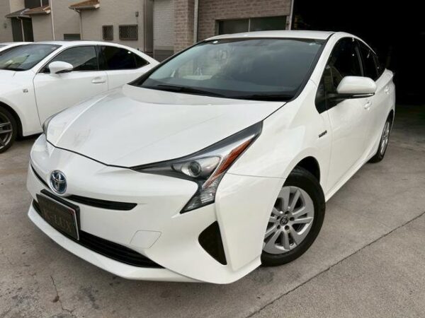 Ref:AUX-19735087 TOYOTA PRIUS 2018