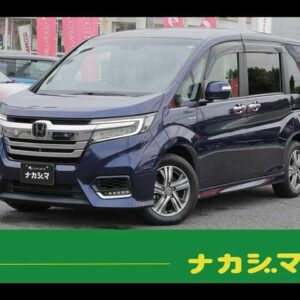2017 Honda Stepwagon blue gasoline used car Japan export