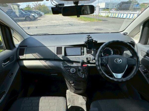 Ref:AUX-19739481 TOYOTA ISIS 2013 - Image 20