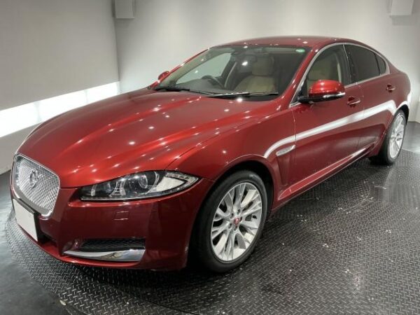 Ref:AUX-19739573 JAGUAR XF 2013