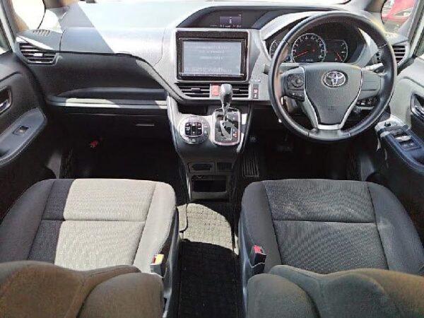Ref:AUX-19739598 TOYOTA NOAH 2015 - Image 3