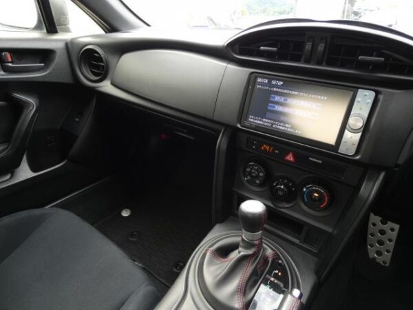 Ref:AUX-19739742 TOYOTA 86 2012 - Image 18