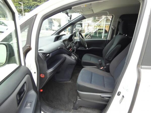 Ref:AUX-19739778 TOYOTA VOXY 2014 - Image 13