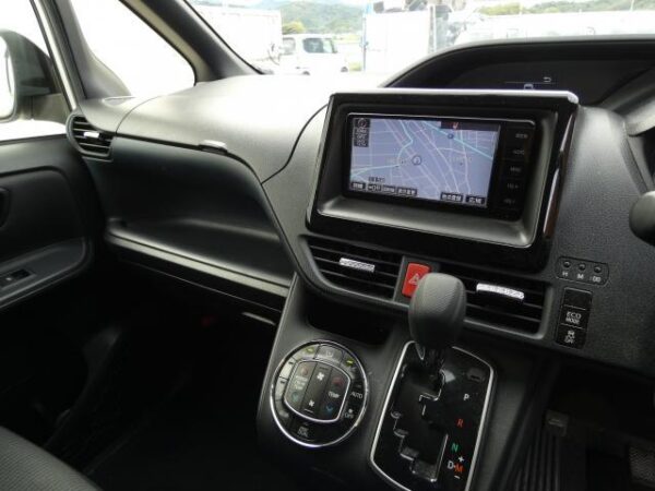 Ref:AUX-19739778 TOYOTA VOXY 2014 - Image 20