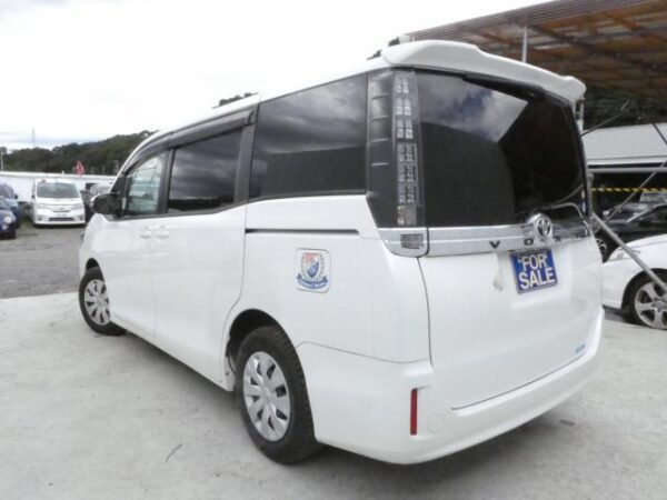 Ref:AUX-19739778 TOYOTA VOXY 2014 - Image 3