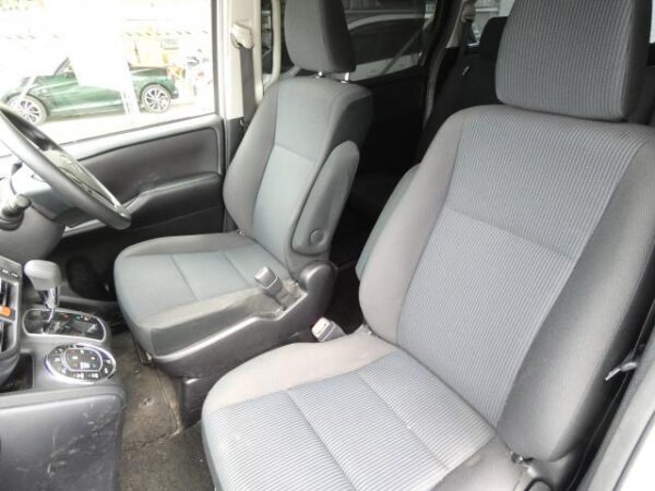 Ref:AUX-19739778 TOYOTA VOXY 2014 - Image 6
