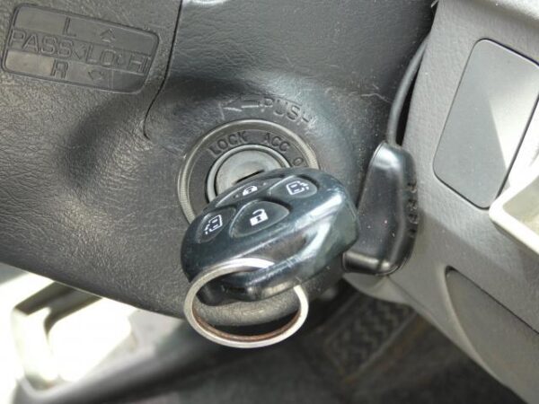 Ref:AUX-19739784 TOYOTA VOXY 2006 - Image 9
