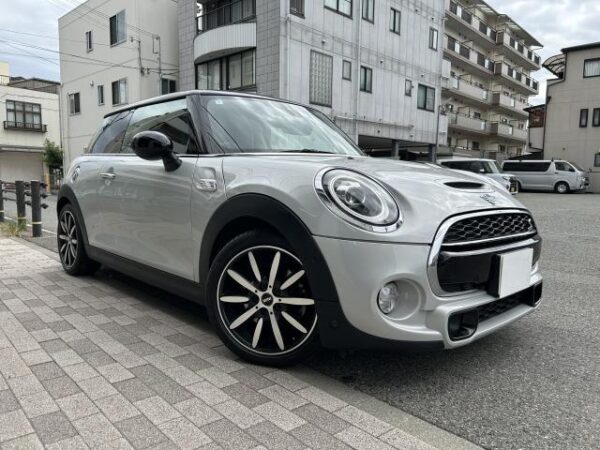 Ref:AUX-19743299 MINI MINI 2019