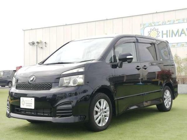 Ref:AUX-19743922 TOYOTA VOXY 2010