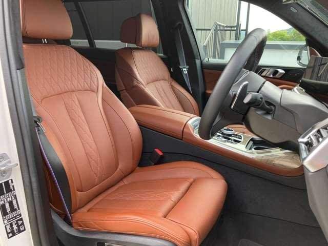 Ref:AUX-19746876 BMW X7 2025 - Image 12