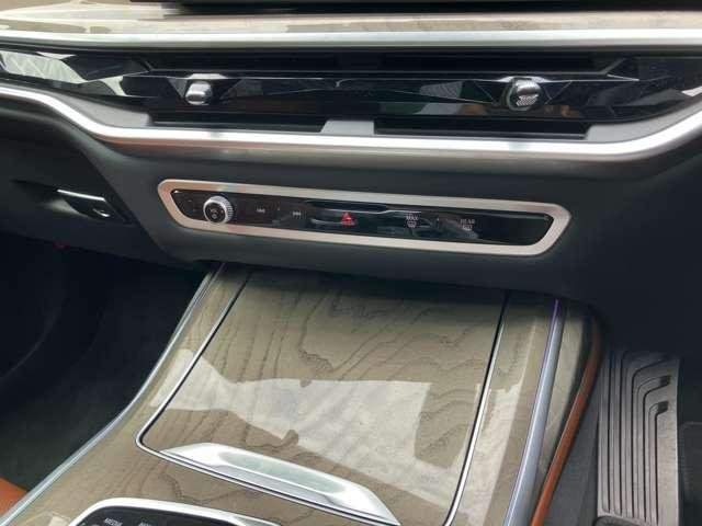 Ref:AUX-19746876 BMW X7 2025 - Image 15