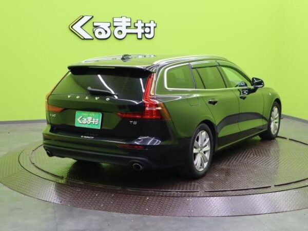 Ref:AUX-19750473 VOLVO V60 2019 - Image 2