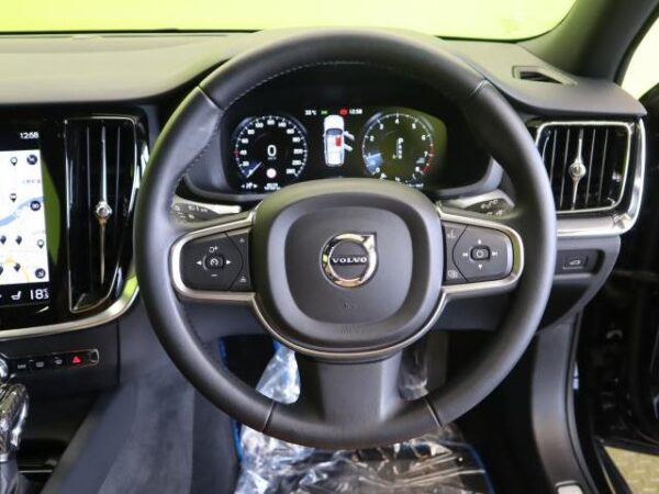 Ref:AUX-19750473 VOLVO V60 2019 - Image 8