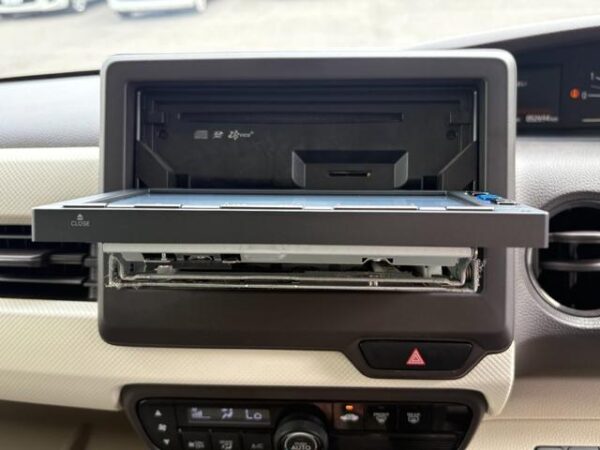Ref:AUX-19750706 HONDA N-BOX 2017 - Image 8