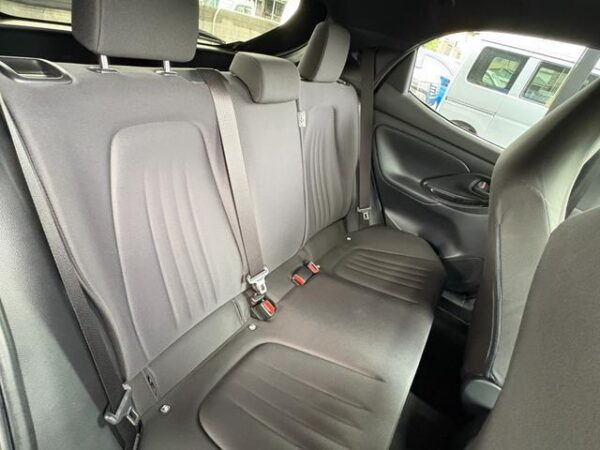 Ref:AUX-19750712 TOYOTA YARIS 2020 - Image 11
