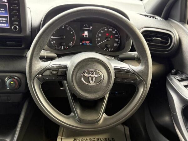Ref:AUX-19750712 TOYOTA YARIS 2020 - Image 13