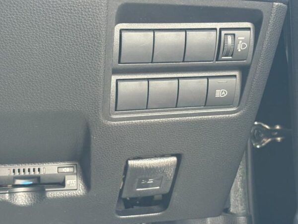 Ref:AUX-19750712 TOYOTA YARIS 2020 - Image 8