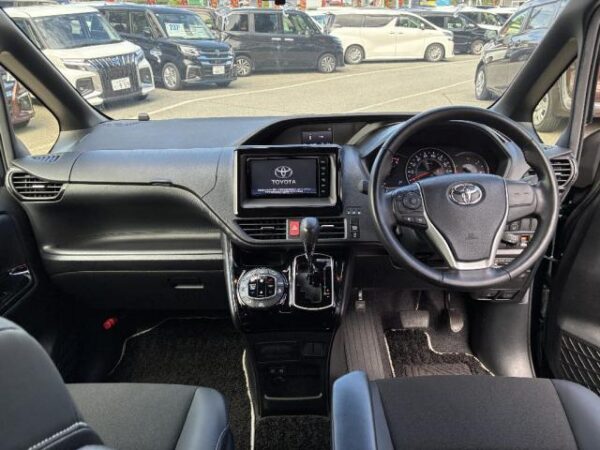Ref:AUX-19754711 TOYOTA NOAH 2020 - Image 3