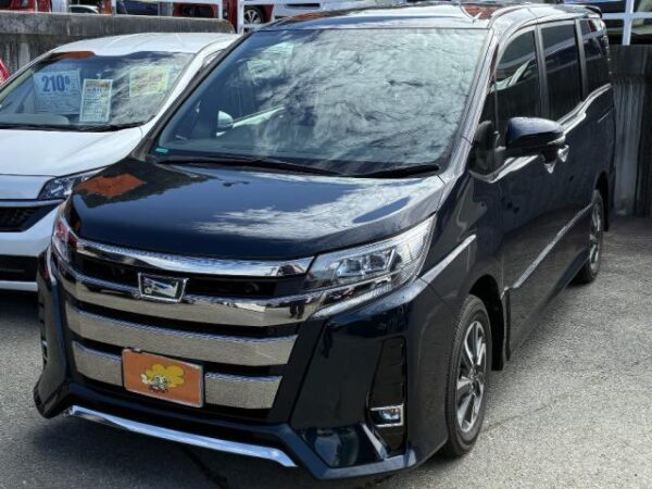 Ref:AUX-19754711 TOYOTA NOAH 2020