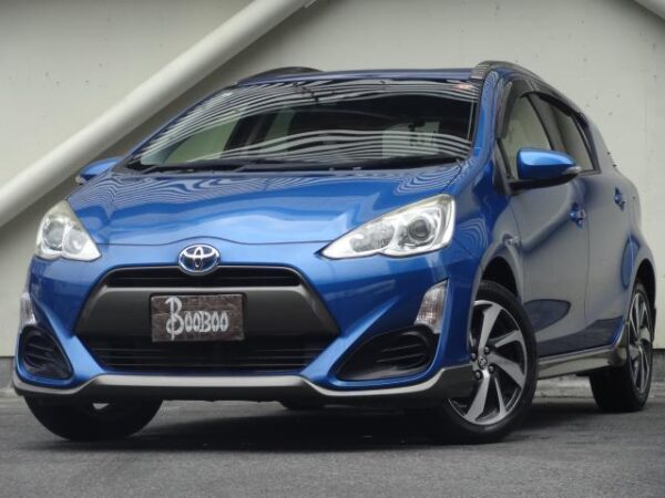 Ref:AUX-19754744 TOYOTA AQUA 2016
