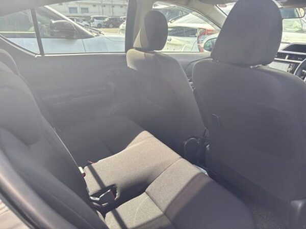 Ref:AUX-19754921 TOYOTA AQUA 2018 - Image 4