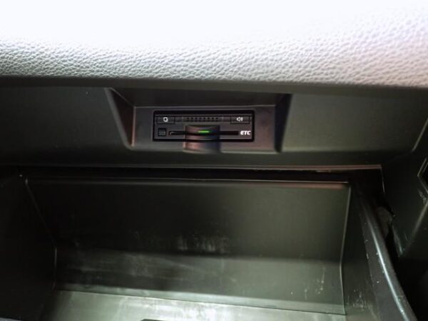 Ref:AUX-19755131 TOYOTA HARRIER 2015 - Image 20