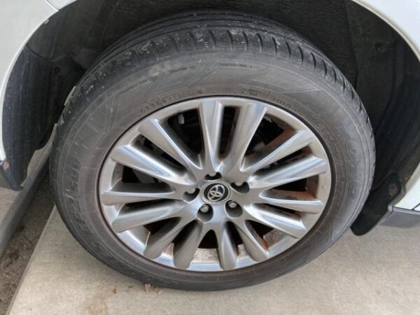 Ref:AUX-19755131 TOYOTA HARRIER 2015 - Image 9