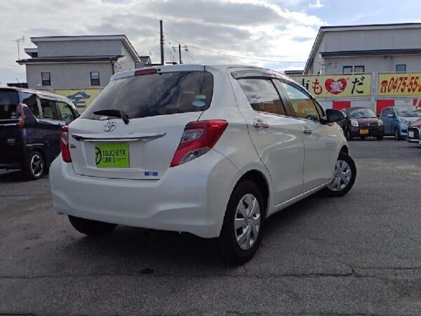 Ref:AUX-19758586 TOYOTA VITZ 2016 - Image 2