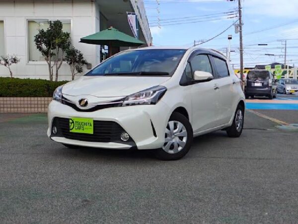 Ref:AUX-19758586 TOYOTA VITZ 2016