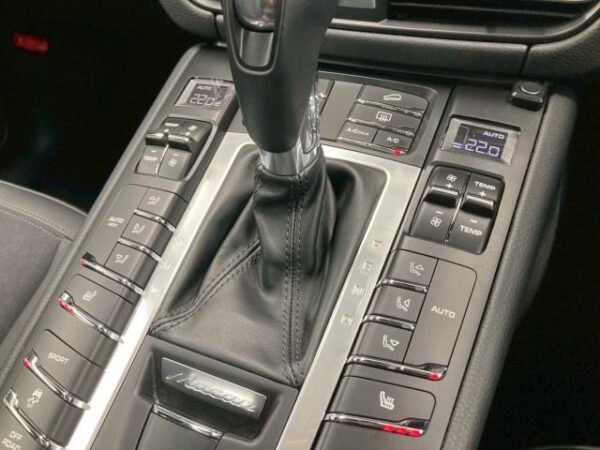 Ref:AUX-19758739 PORSCHE MACAN 2021 - Image 15
