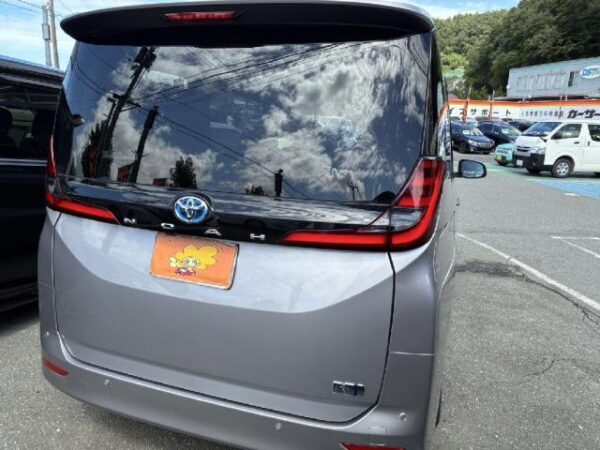 Ref:AUX-19758747 TOYOTA NOAH 2022 - Image 2