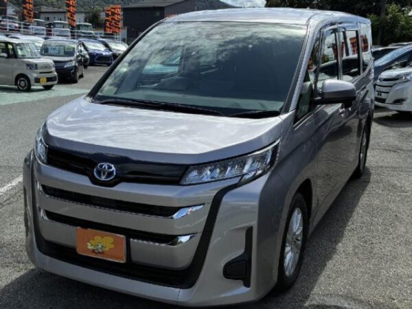 Ref:AUX-19758747 TOYOTA NOAH 2022