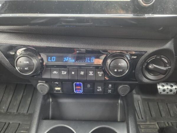 Ref:AUX-19758749 TOYOTA HILUX 2022 - Image 11