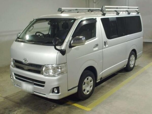 Ref:AUX-19758755 TOYOTA HIACE VAN 2013