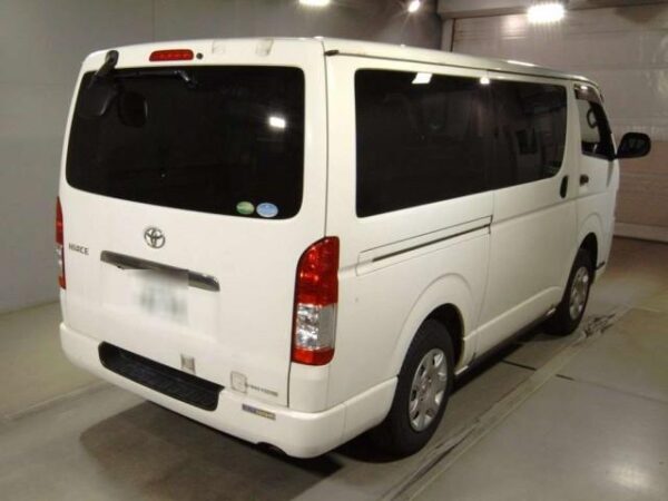 Ref:AUX-19758772 TOYOTA HIACE VAN 2020 - Image 2